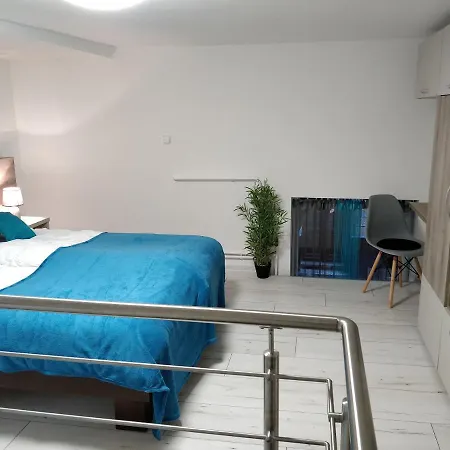 Doramina-f20 Studio * Budapest